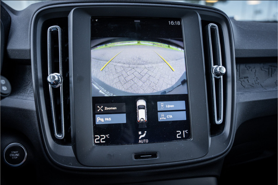 Volvo XC40 1.5 T3 ** Navigatie ** Carplay ** Camera ** Dealeronderhouden!! NAP!!