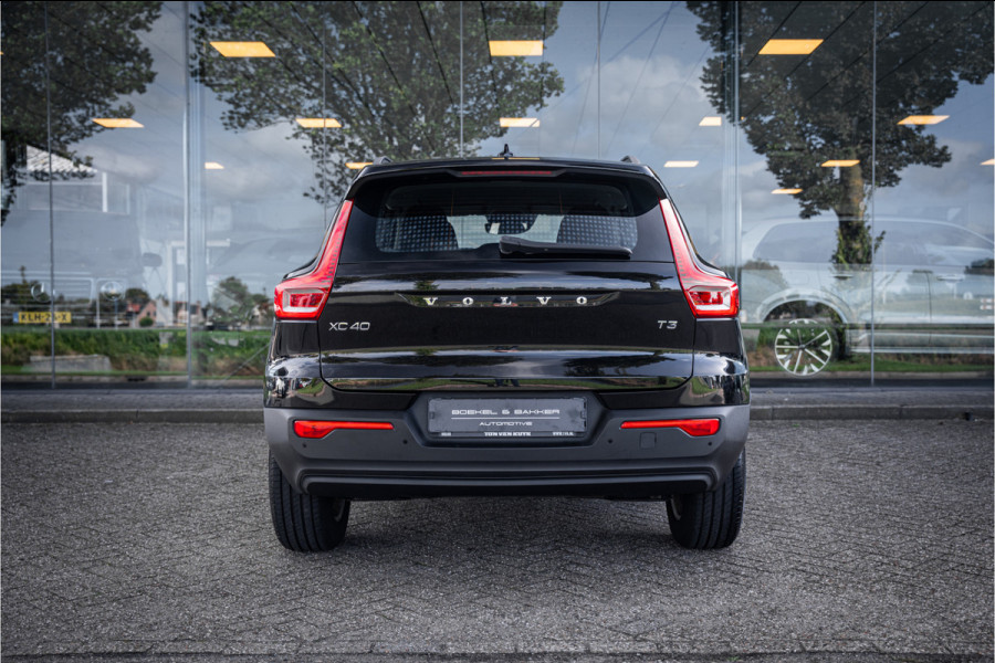 Volvo XC40 1.5 T3 ** Navigatie ** Carplay ** Camera ** Dealeronderhouden!! NAP!!