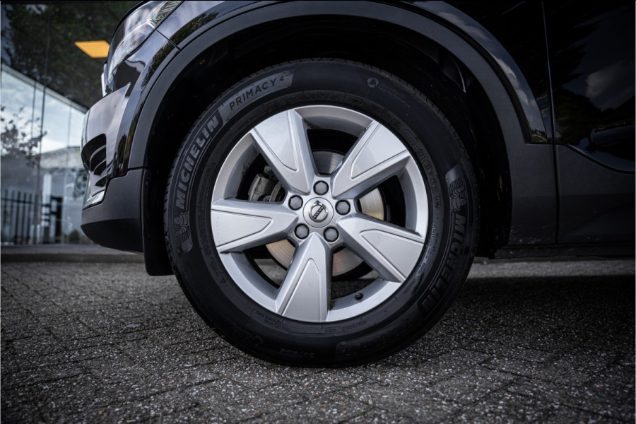 Volvo XC40 1.5 T3 ** Navigatie ** Carplay ** Camera ** Dealeronderhouden!! NAP!!