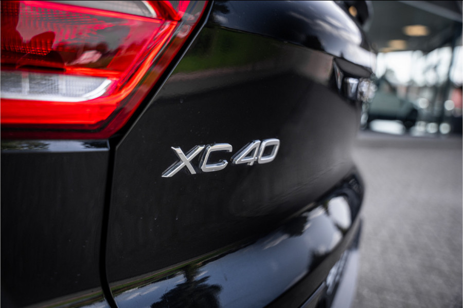 Volvo XC40 1.5 T3 ** Navigatie ** Carplay ** Camera ** Dealeronderhouden!! NAP!!