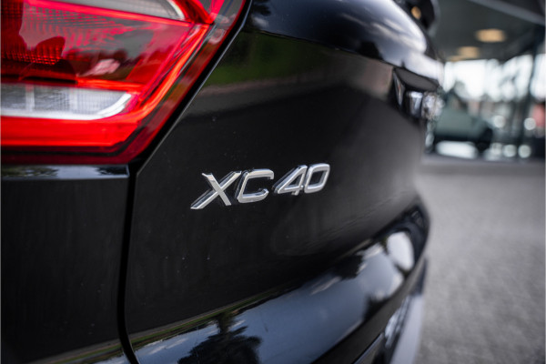 Volvo XC40 1.5 T3 ** Navigatie ** Carplay ** Camera ** Dealeronderhouden!! NAP!!
