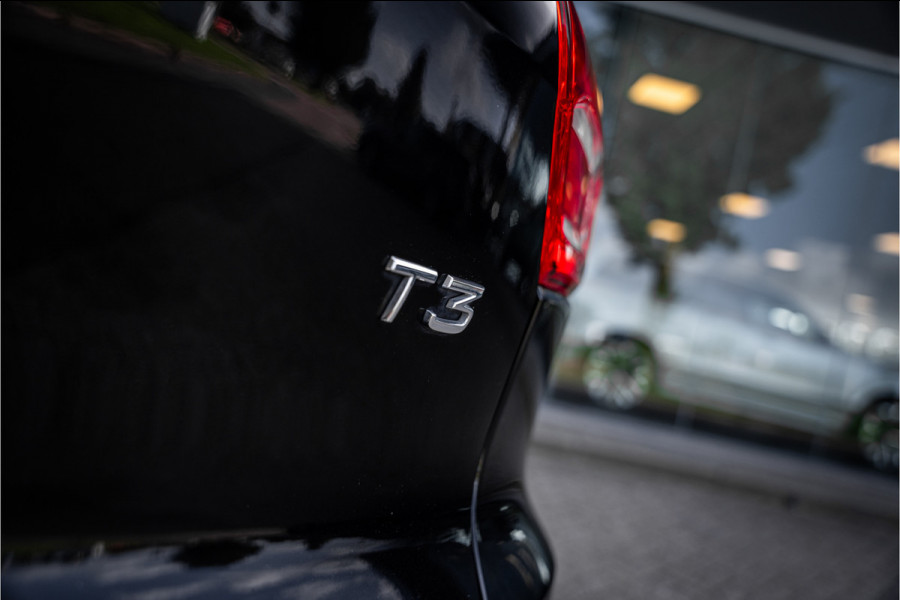 Volvo XC40 1.5 T3 ** Navigatie ** Carplay ** Camera ** Dealeronderhouden!! NAP!!