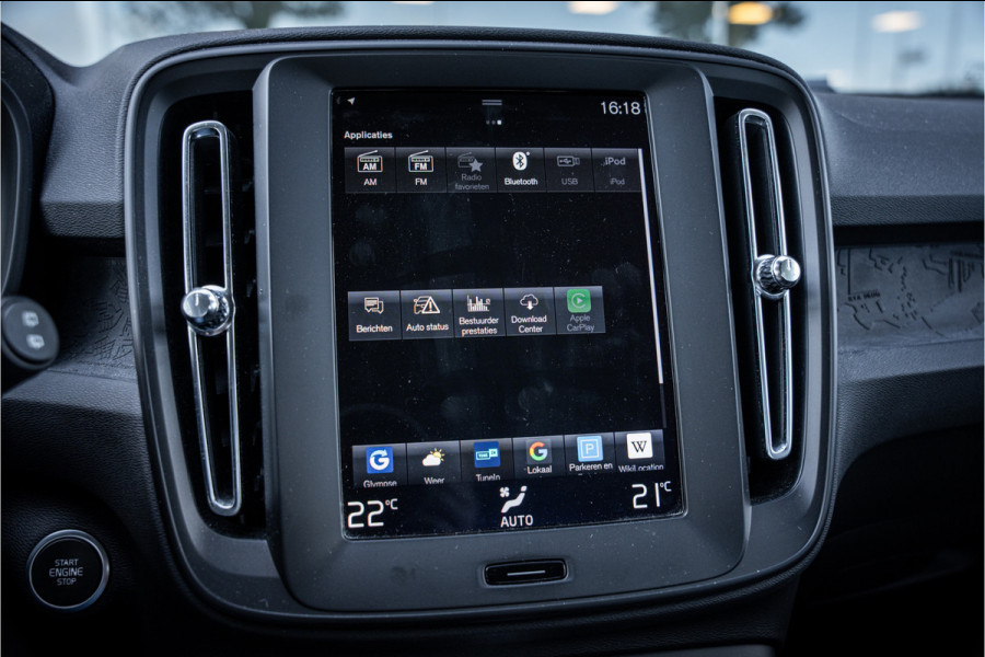 Volvo XC40 1.5 T3 ** Navigatie ** Carplay ** Camera ** Dealeronderhouden!! NAP!!
