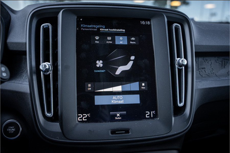 Volvo XC40 1.5 T3 ** Navigatie ** Carplay ** Camera ** Dealeronderhouden!! NAP!!