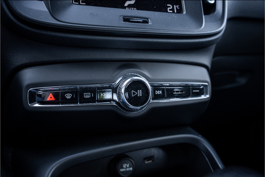 Volvo XC40 1.5 T3 ** Navigatie ** Carplay ** Camera ** Dealeronderhouden!! NAP!!
