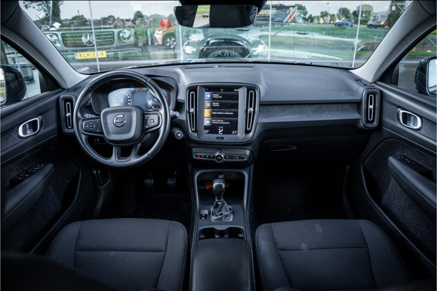 Volvo XC40 1.5 T3 ** Navigatie ** Carplay ** Camera ** Dealeronderhouden!! NAP!!