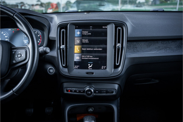 Volvo XC40 1.5 T3 ** Navigatie ** Carplay ** Camera ** Dealeronderhouden!! NAP!!