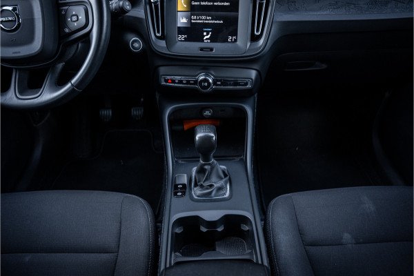 Volvo XC40 1.5 T3 ** Navigatie ** Carplay ** Camera ** Dealeronderhouden!! NAP!!
