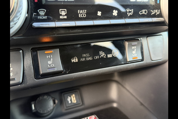 Toyota RAV4 2.5 Hybrid AWD Bi tone | FACELIFT Digitaal dashboard | 360 camera | JBL | Rijklaar!!
