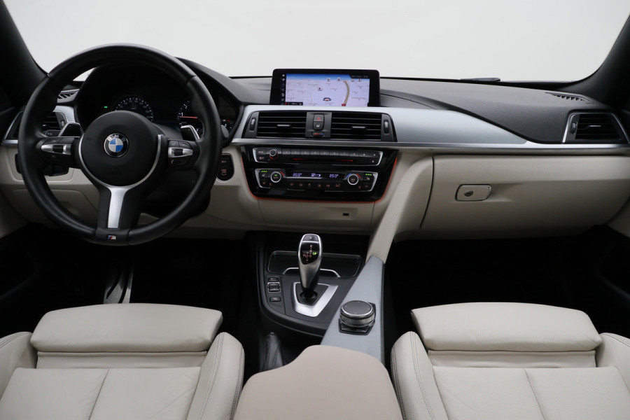 BMW 4 Serie Gran Coupé 420i High Executive Leer, Panoramadak, Cruise, Verwarmd Stuurwiel, Bluetooth, Navigatie, LED, PDC, 19''