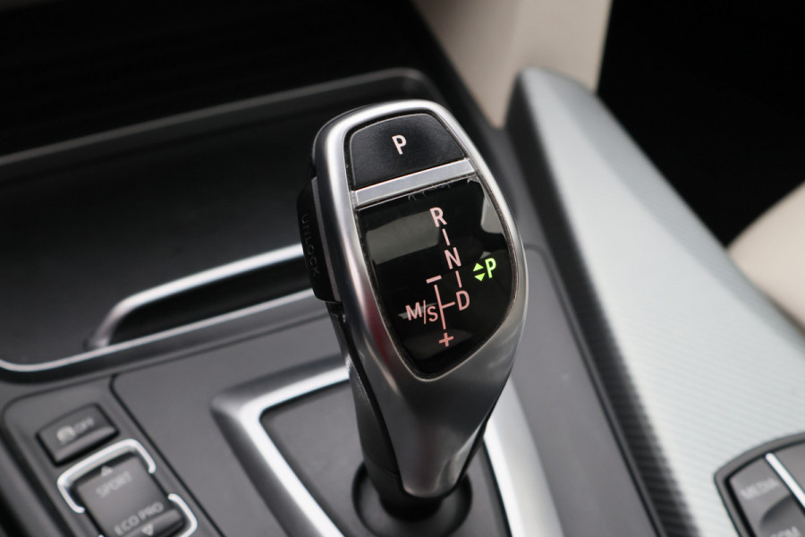 BMW 4 Serie Gran Coupé 420i High Executive Leer, Panoramadak, Cruise, Verwarmd Stuurwiel, Bluetooth, Navigatie, LED, PDC, 19''