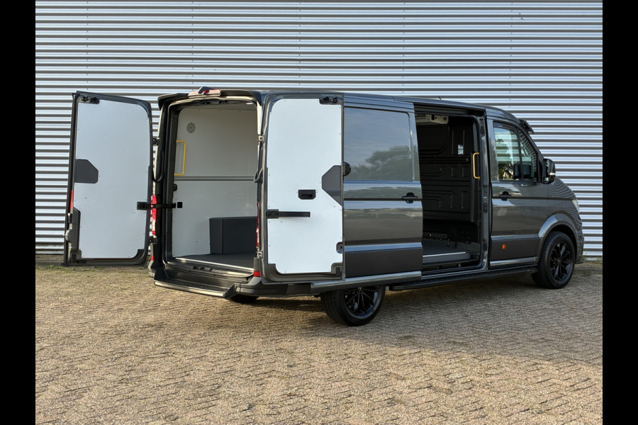 Volkswagen Crafter 177PK L3H2 • Indium Grey • Black Styling Package • FULL OPTION