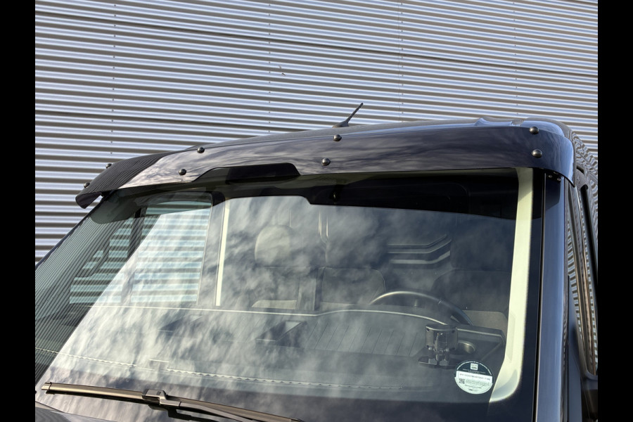 Volkswagen Crafter 177PK L3H2 • Indium Grey • Black Styling Package • FULL OPTION