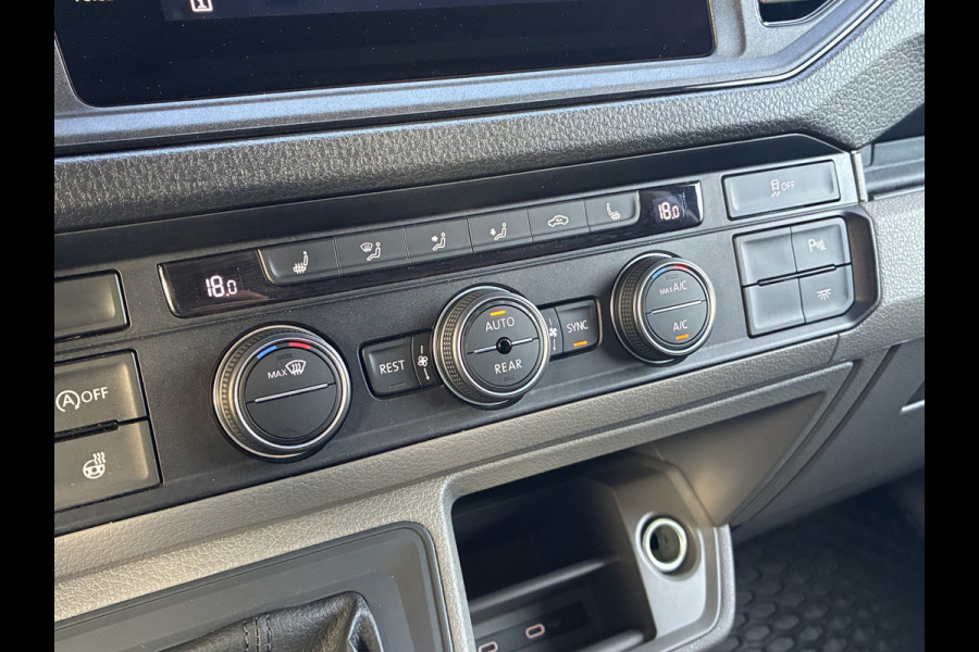 Volkswagen Crafter 177PK L3H2 • Indium Grey • Black Styling Package • FULL OPTION