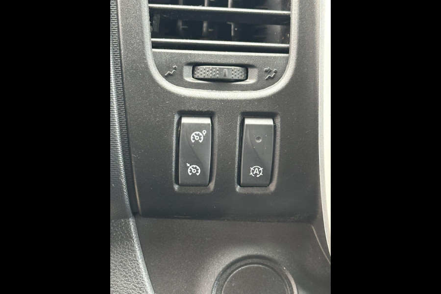 Renault Trafic 2.0 dCi 120 L2H1 DC Dubbele cabine