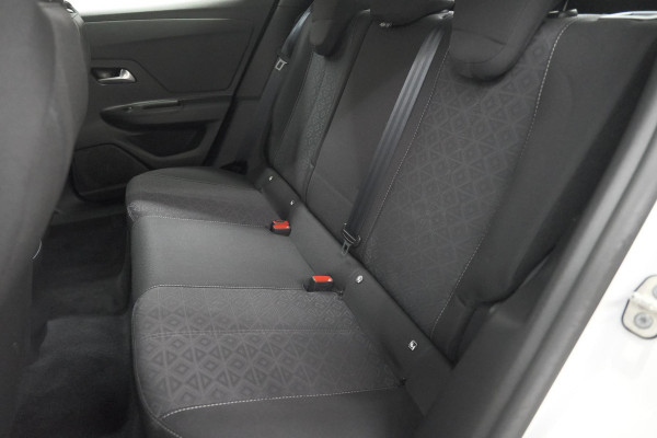 Opel Mokka Turbo 130 AT8 Edition | Camera | Parkeersensoren | Navigatie | Apple Carplay | Stoelverwarming