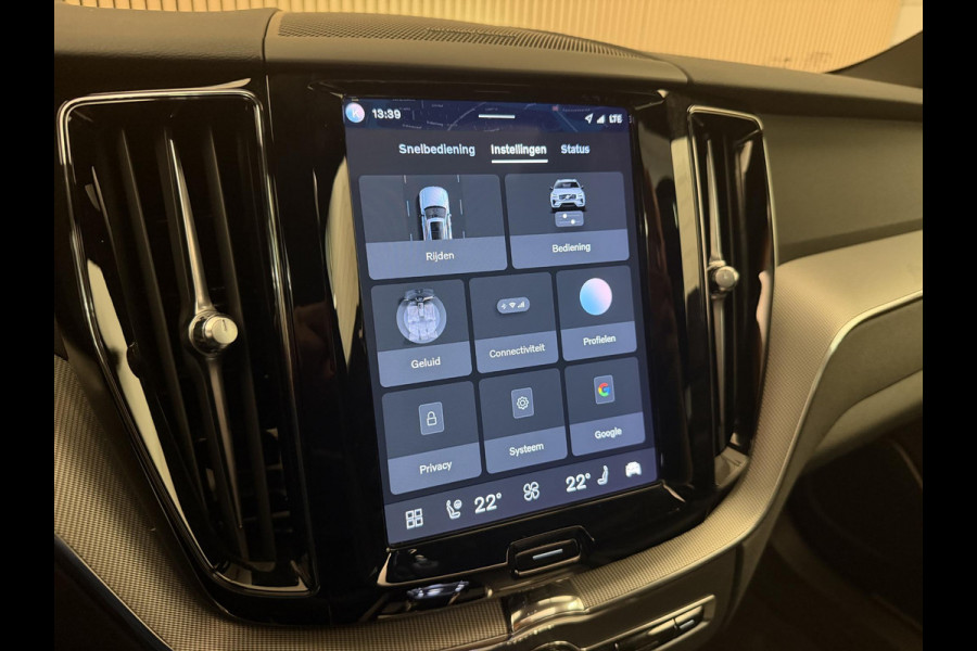 Volvo XC60 2.0 T6 Plug-in hybrid AWD Ultimate Dark | Panodak | Long Range | Navi | Camera | Incl. garantie