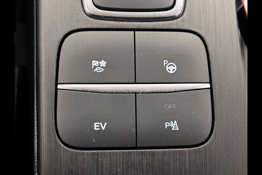 Ford Kuga 2.5 PHEV Titanium | Origineel NL | Adapt./Cruise | Camera | Stoel/Stuur verwarming | Climate/Control |