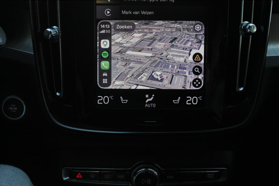 Volvo XC40 T4 190PK Automaat Momentum Pro Navigatie / Apple Carplay / Semi elektrisch wegklapbare trekhaak / Lederen bekleding