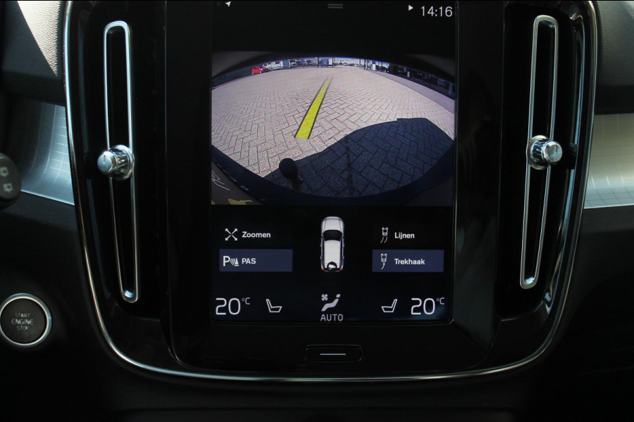 Volvo XC40 T4 190PK Automaat Momentum Pro Navigatie / Apple Carplay / Semi elektrisch wegklapbare trekhaak / Lederen bekleding
