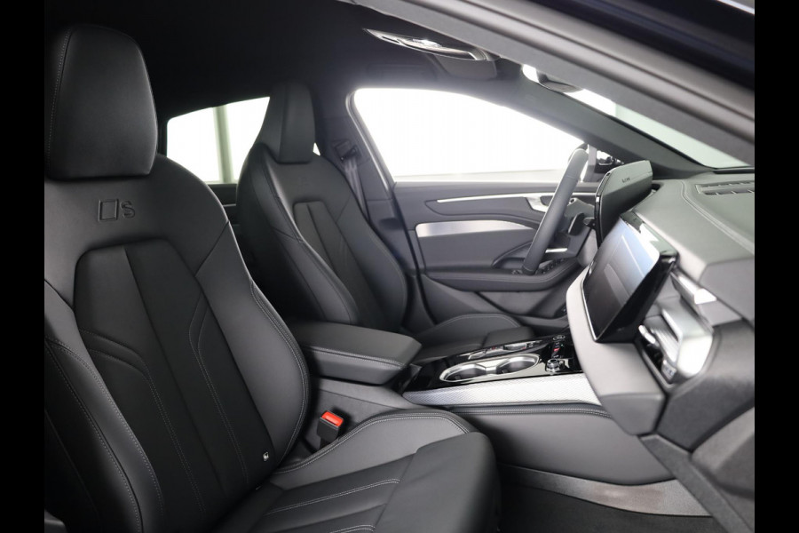 Audi A6 Limousine S edition e-hybrid 299 pk | Tech plus | Premium pakket | Exterieurpakket zwart | Achterklep elektrisch openend en sluitend |