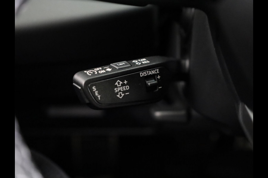 Audi A6 Limousine S edition e-hybrid 299 pk | Tech plus | Premium pakket | Exterieurpakket zwart | Achterklep elektrisch openend en sluitend |