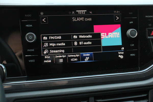 Volkswagen Polo 1.0 TSI 110 pk DSG Highline Navigatie Apple Carplay/Android Auto Adaptieve Cruise Control Parkeersensoren Stoelverwarming Privacy Glass Climatronic