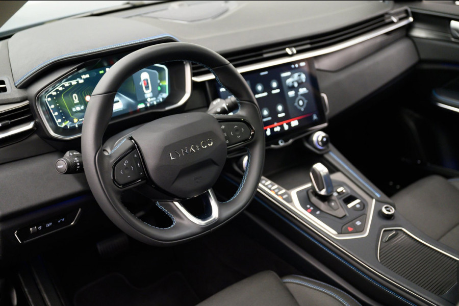 Lynk & Co 01 1.5 261PK Plug-in Hybrid * 360° Camera* Pano/dak Apple/Carplay Adaptive/Cruise
