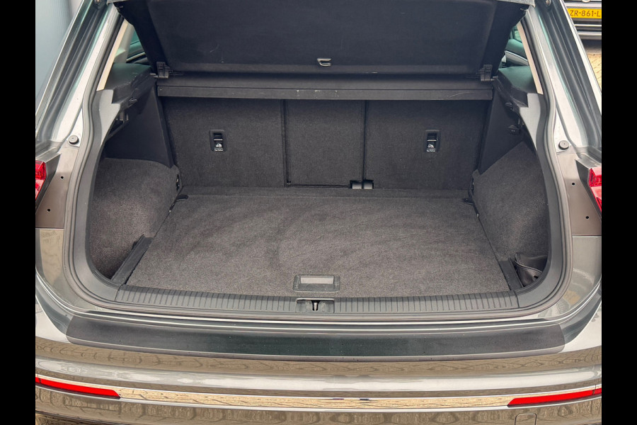 Volkswagen Tiguan 1.4 TSI Automaat R-Line * Led Plus * Parkeeramera * Stoelverwarming * Adaptieve Cruise Control *