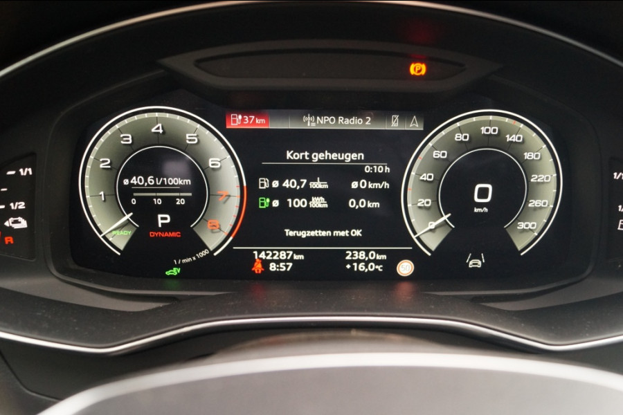 Audi A6 Avant 55 TFSI e PHEV Quattro Competition -LEER-PANO-HUD-