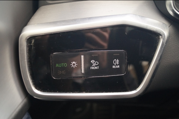 Audi A6 Avant 55 TFSI e PHEV Quattro Competition -LEER-PANO-HUD-