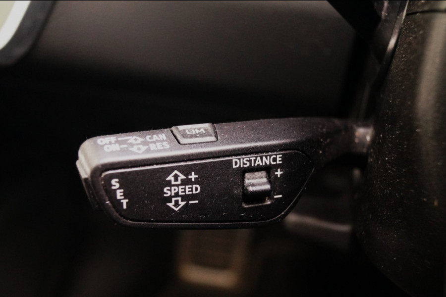Audi A6 Avant 55 TFSI e PHEV Quattro Competition -LEER-PANO-HUD-