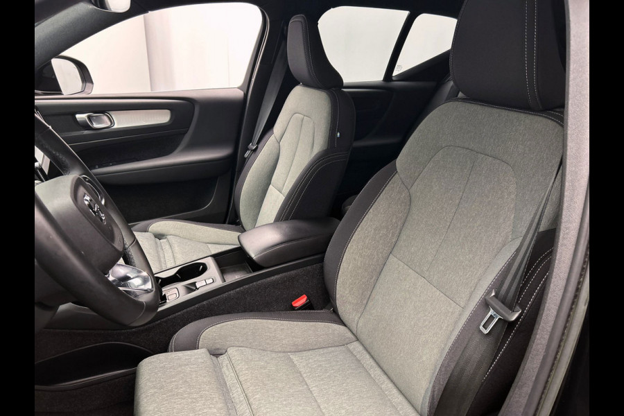Volvo XC40 1.5 T4 Plug-in hybrid | Apple/Carplay | Achteruitrijcamera | Navigatie | 1e Eigenaar