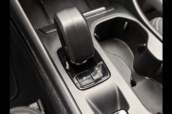 Volvo XC40 1.5 T4 Plug-in hybrid | Apple/Carplay | Achteruitrijcamera | Navigatie | 1e Eigenaar