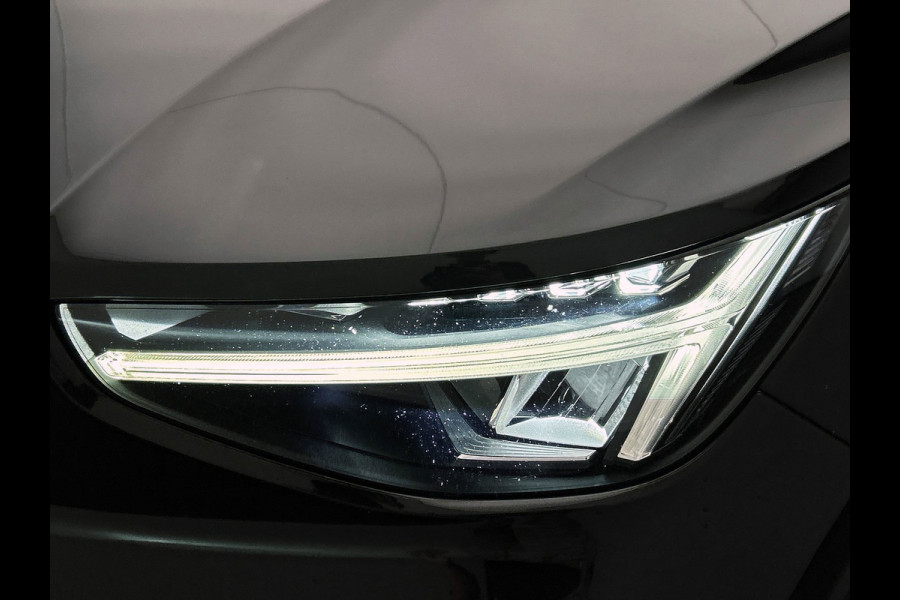 Volvo XC40 1.5 T4 Plug-in hybrid | Apple/Carplay | Achteruitrijcamera | Navigatie | 1e Eigenaar