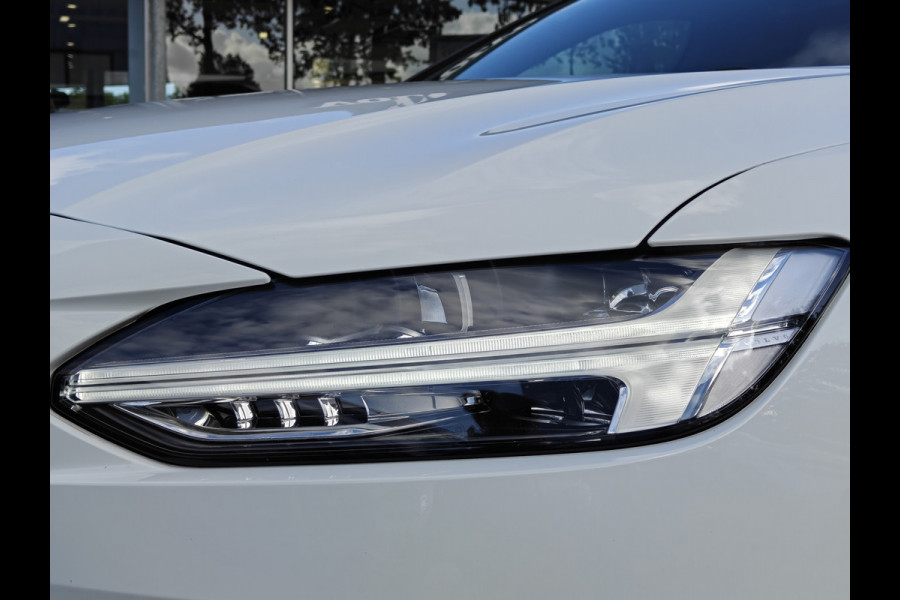 Volvo V90 T4 210PK Business Sport | BLIS | Polestar | HUD | PDC V+A | ACC | Carplay | H&K | Camera achter | Schuif/kantel dak |