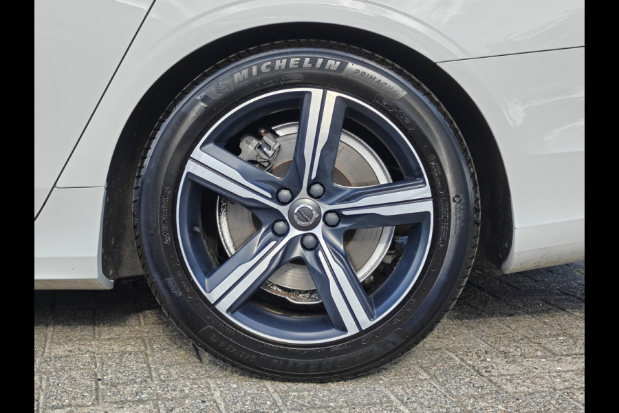 Volvo V90 T4 210PK Business Sport | BLIS | Polestar | HUD | PDC V+A | ACC | Carplay | H&K | Camera achter | Schuif/kantel dak |