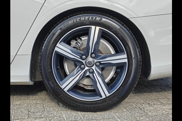 Volvo V90 T4 210PK Business Sport | BLIS | Polestar | HUD | PDC V+A | ACC | Carplay | H&K | Camera achter | Schuif/kantel dak |