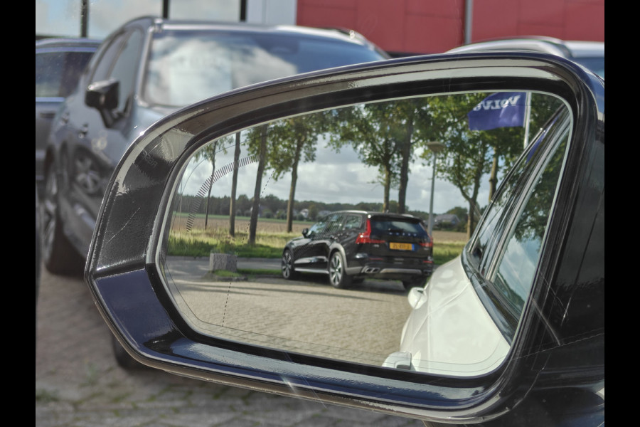 Volvo V90 T4 210PK Business Sport | BLIS | Polestar | HUD | PDC V+A | ACC | Carplay | H&K | Camera achter | Schuif/kantel dak |