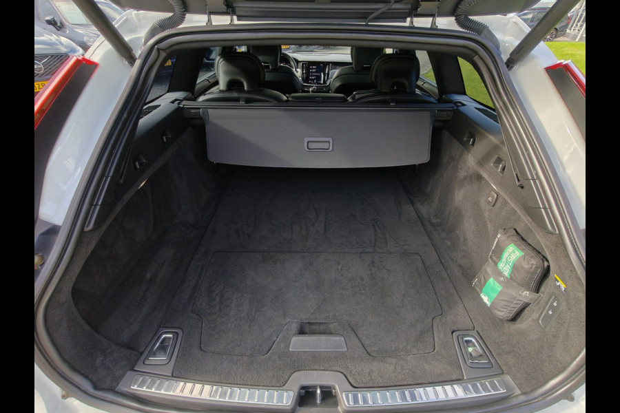 Volvo V90 T4 210PK Business Sport | BLIS | Polestar | HUD | PDC V+A | ACC | Carplay | H&K | Camera achter | Schuif/kantel dak |