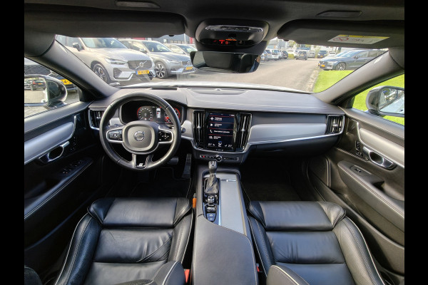 Volvo V90 T4 210PK Business Sport | BLIS | Polestar | HUD | PDC V+A | ACC | Carplay | H&K | Camera achter | Schuif/kantel dak |