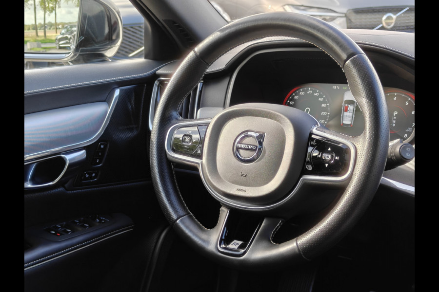 Volvo V90 T4 210PK Business Sport | BLIS | Polestar | HUD | PDC V+A | ACC | Carplay | H&K | Camera achter | Schuif/kantel dak |