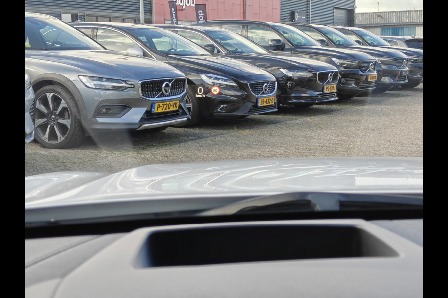 Volvo V90 T4 210PK Business Sport | BLIS | Polestar | HUD | PDC V+A | ACC | Carplay | H&K | Camera achter | Schuif/kantel dak |