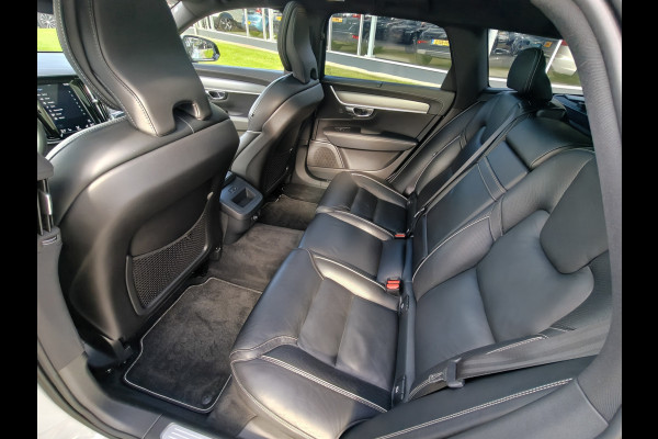 Volvo V90 T4 210PK Business Sport | BLIS | Polestar | HUD | PDC V+A | ACC | Carplay | H&K | Camera achter | Schuif/kantel dak |