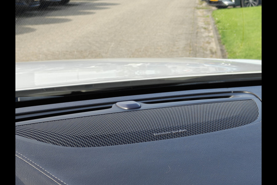 Volvo V90 T4 210PK Business Sport | BLIS | Polestar | HUD | PDC V+A | ACC | Carplay | H&K | Camera achter | Schuif/kantel dak |