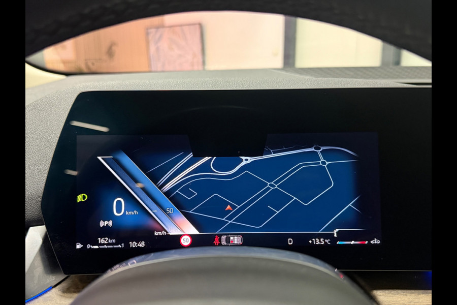 BMW 2 Serie Active Tourer 218i AUT 2023 Navi Leder Trekhaak LED Camera Cruise
