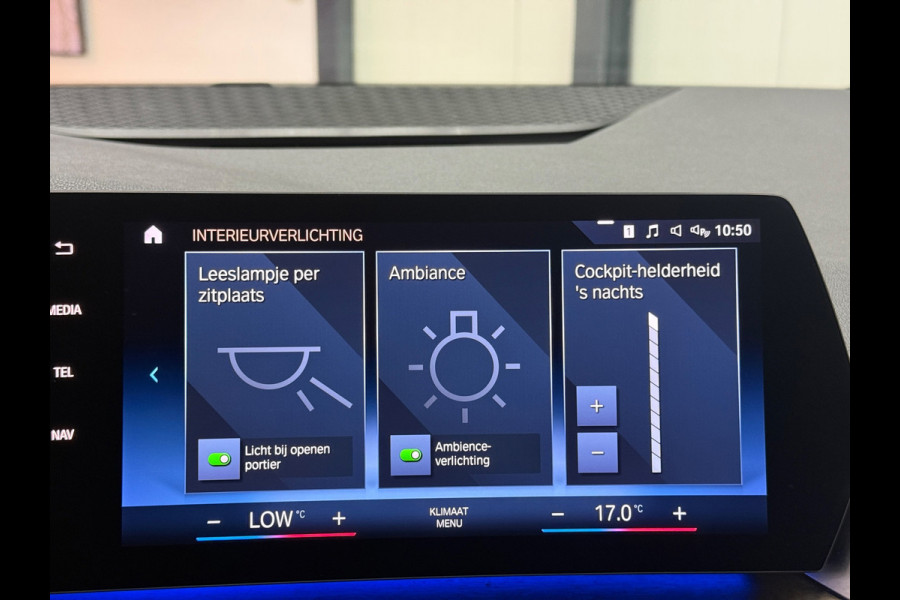 BMW 2 Serie Active Tourer 218i AUT 2023 Navi Leder Trekhaak LED Camera Cruise