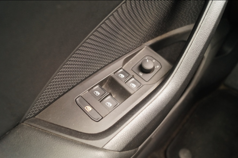 Škoda Octavia Combi 1.0 TSI 110pk Business Edition -NAVI-ECC-TREKHAAK-