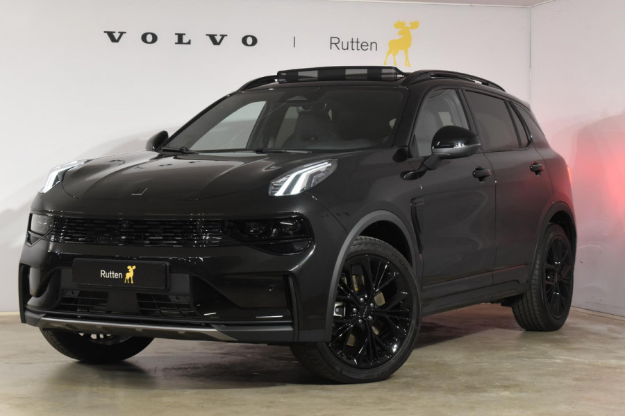 Lynk & Co 01 276PK Automaat More / Adaptive cruise control / Leren bekleding / Elektrisch verstelbare stoelen / Schuif- kanteldak / Stoel- en stuurverwarming / Parkeersensoren V+A / 360 Graden Camera / Elektrische achterklep / 20" lichtmetalen velgen