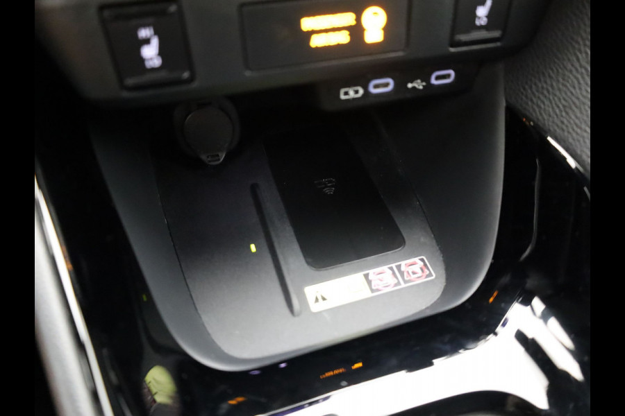 Toyota Yaris 1.5 Hybrid 130 Executive | BSM | Parkeersensoren V&A | Stoel & Stuur verw. | Prijs Rijklaar!!